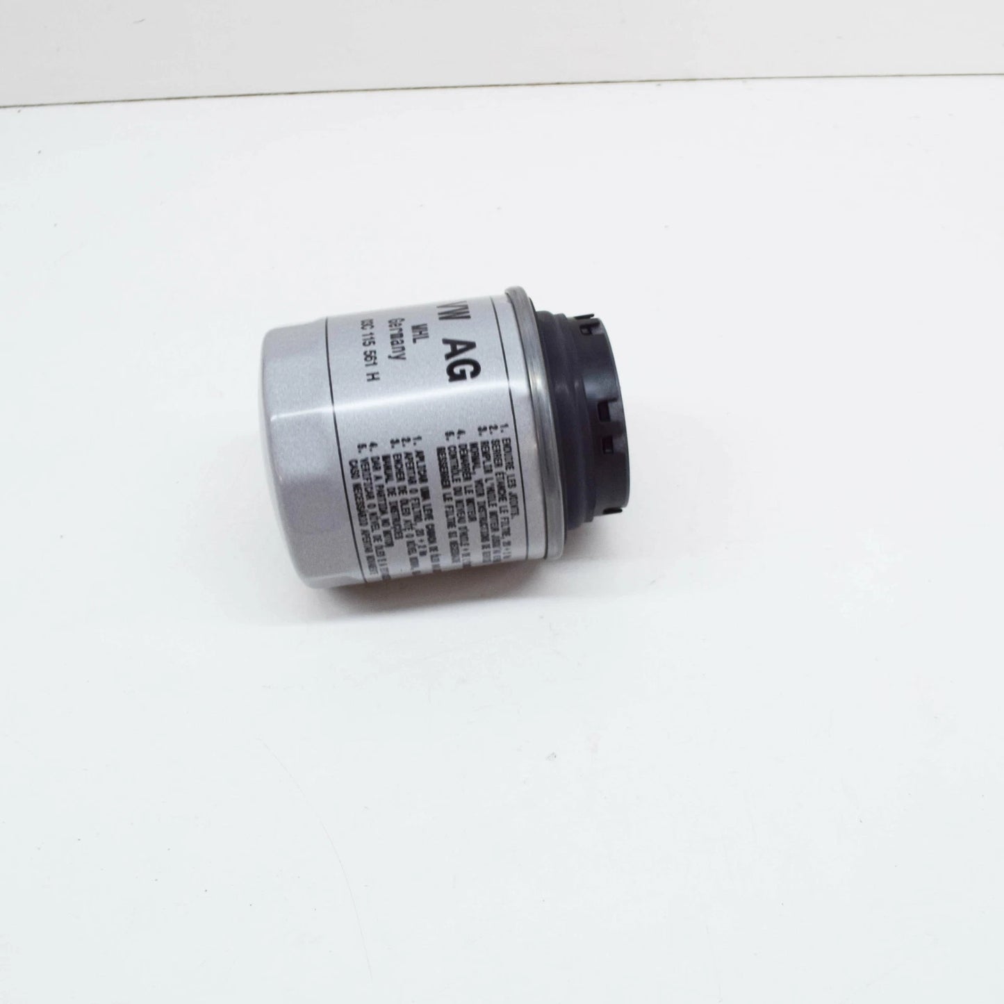 NEW VOLKSWAGEN BEETLE A5 OIL FILTER 03C115561H ORIGINAL