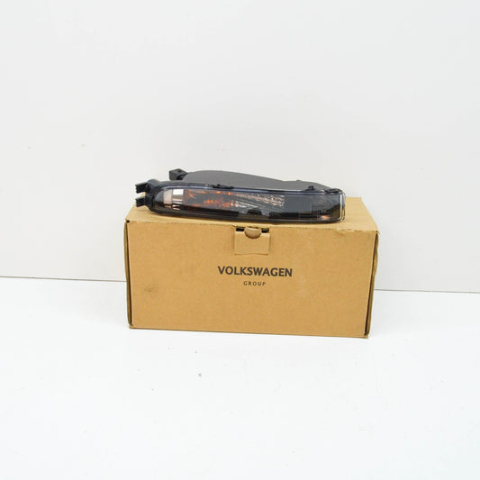NEW VOLKSWAGEN BEETLE A5 FRONT RIGHT TURN SIGNAL LIGHT 5C5953042D ORIGINAL