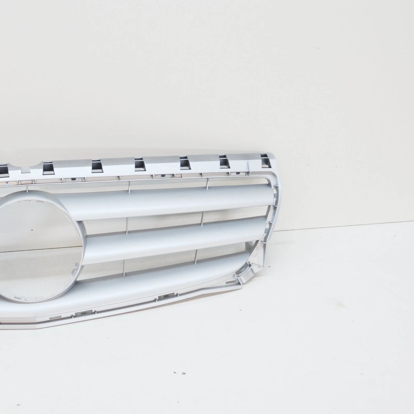 NEW MERCEDES-BENZ B W246 FRONT RADIATOR GRILLE A24688010839982 ORIGINAL