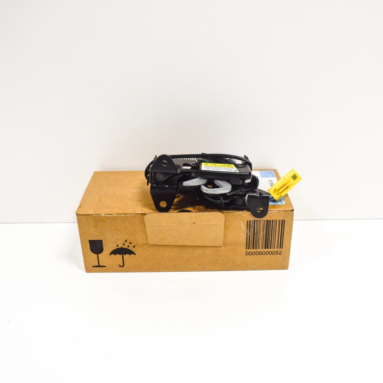 NEW BMW 2 GT F46 FRONT BONNET HOOD RIGHT PROTECT LOCK 51237376977 ORIGINAL