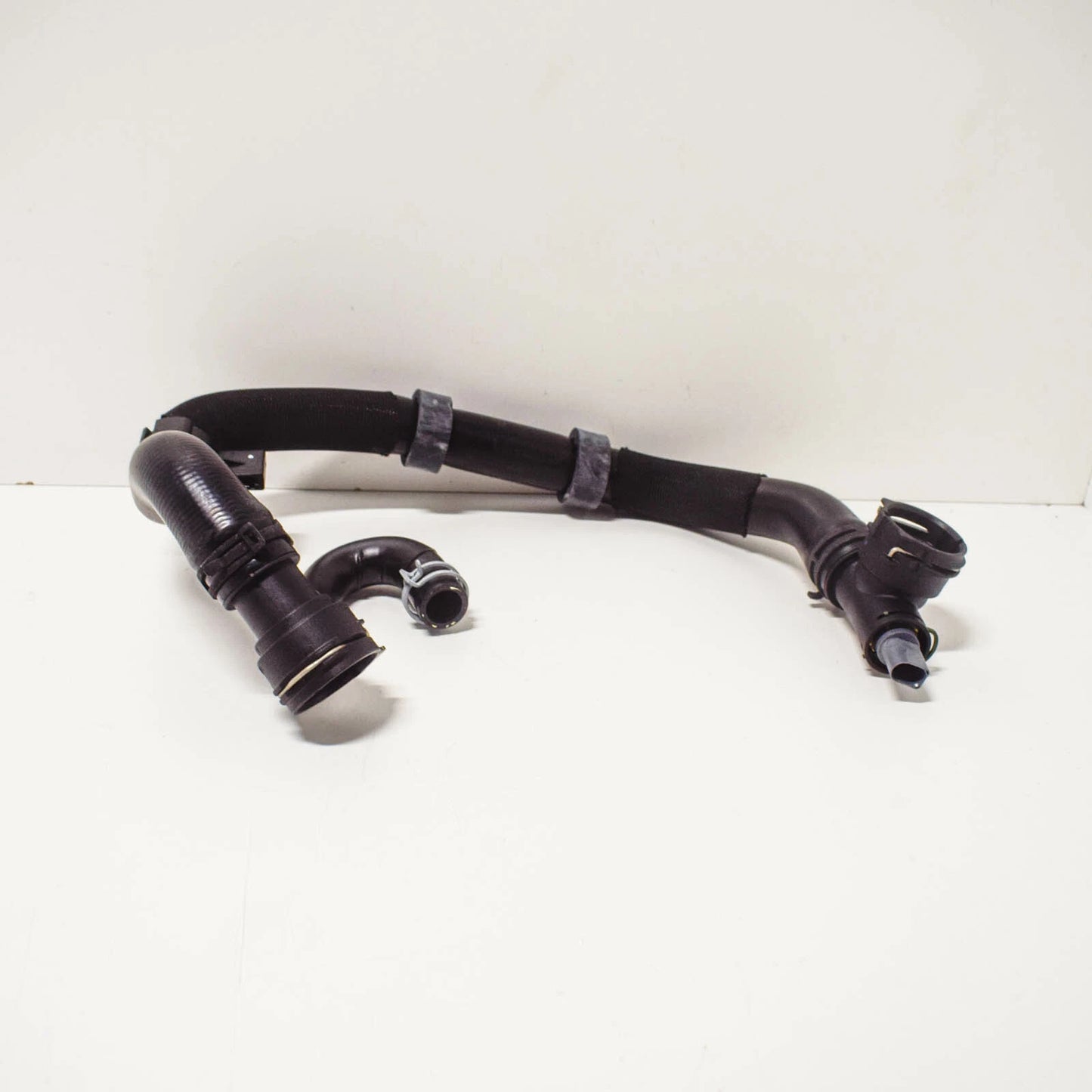 NEW VOLKSWAGEN GOLF MK7 5G COOLANT HOSE 5Q0122051AN