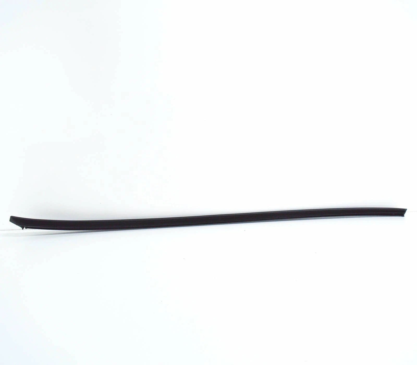 NEW AUDI Q7 4L WINDSHIELD RIGHT WATER DEFLECTOR MOLDING 4L08543285AP