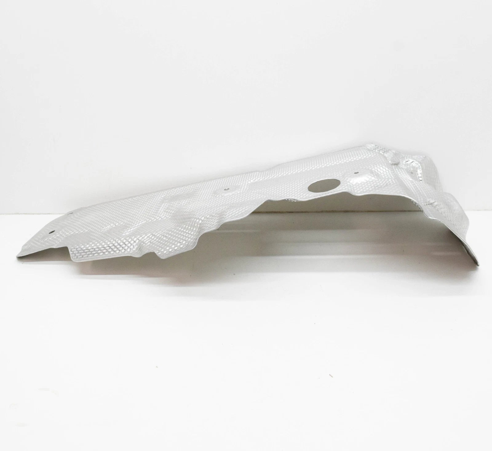 NEW BMW X6G06 RIGHT ENGINE MOUNT HEAT SHIELD 7424921 51757424921 ORIGINAL