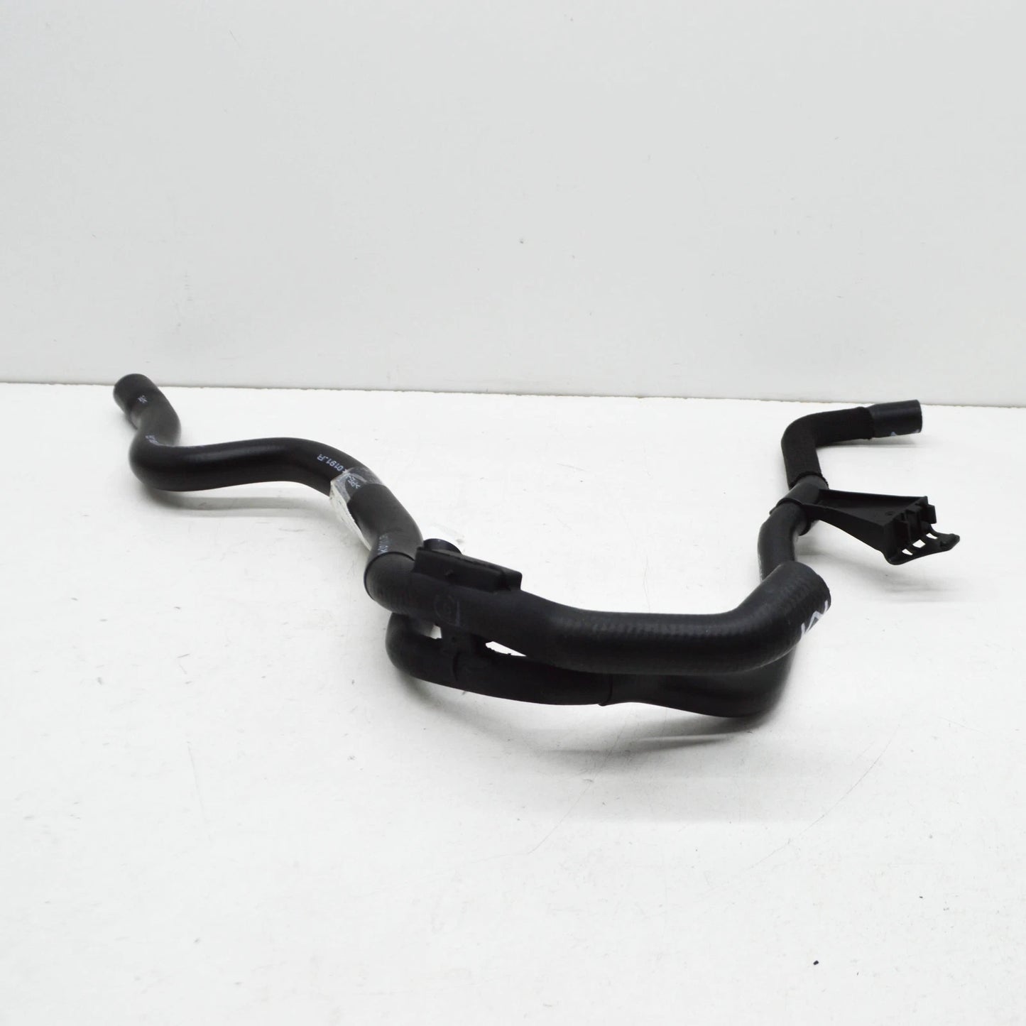 NEW VOLKSWAGEN JETTA MK4 1K5 ENGINE COOLING HOSE 3C0122101EN