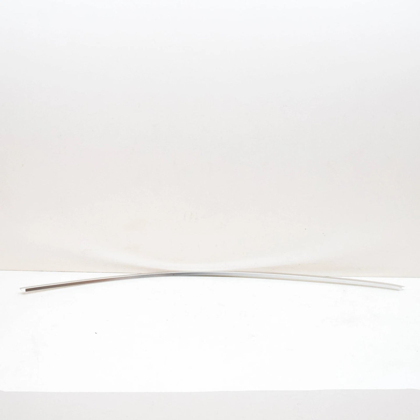 NEW MERCEDES-BENZ S W222 FRONT RIGHT DOOR WINDOW MOLDING A2226989600 2019NEW