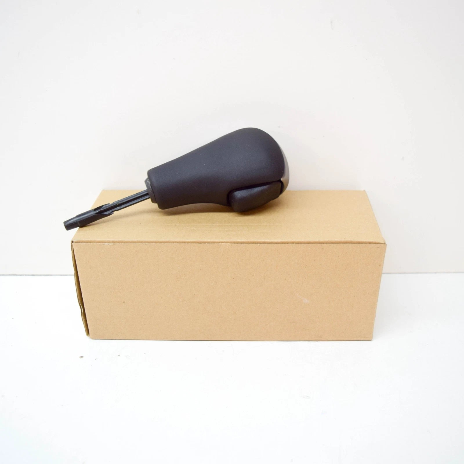 NEW BMW 6 E63 AUTO GEAR SHIFT KNOB 25167585789 7585789 ORIGINAL