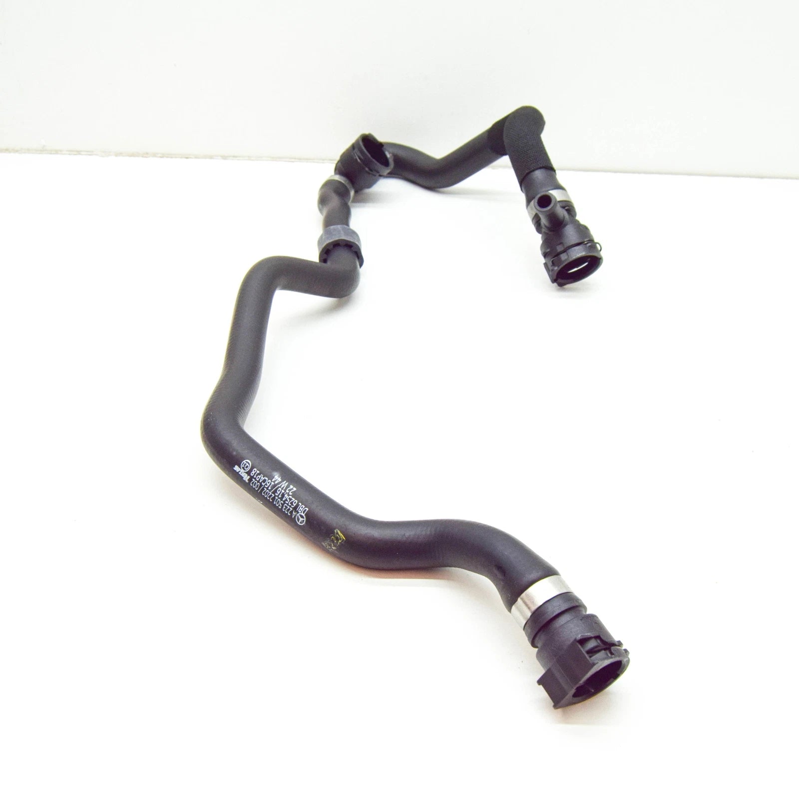 NEW MERCEDES-BENZ S W223 RIGHT SIDE WATER RADIATOR HOSE A2235012202 ORIGINAL