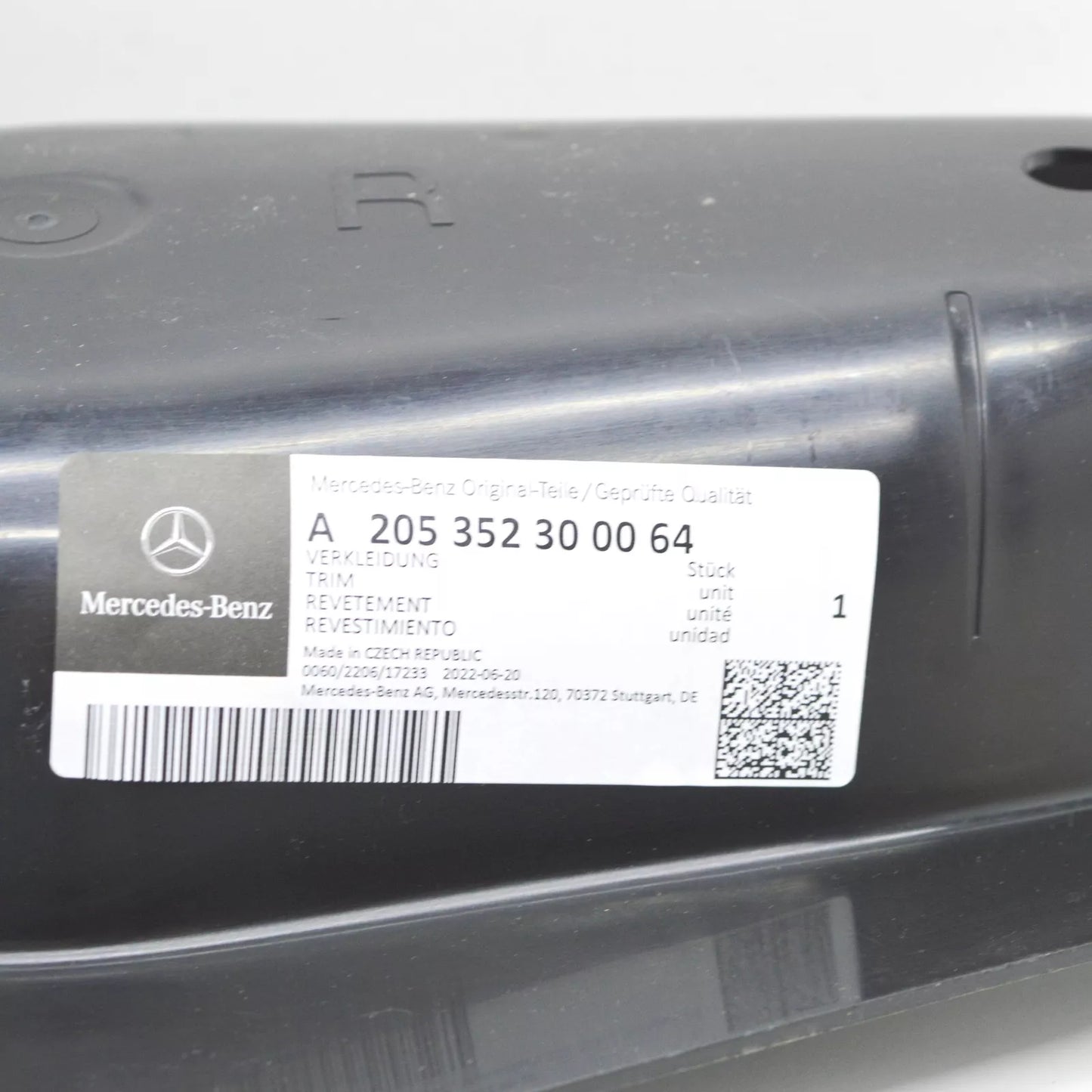 NEW MERCEDES BENZ C W205 REAR AXLE CONTROL ARM COVER A20535230 0064 ORIGINAL