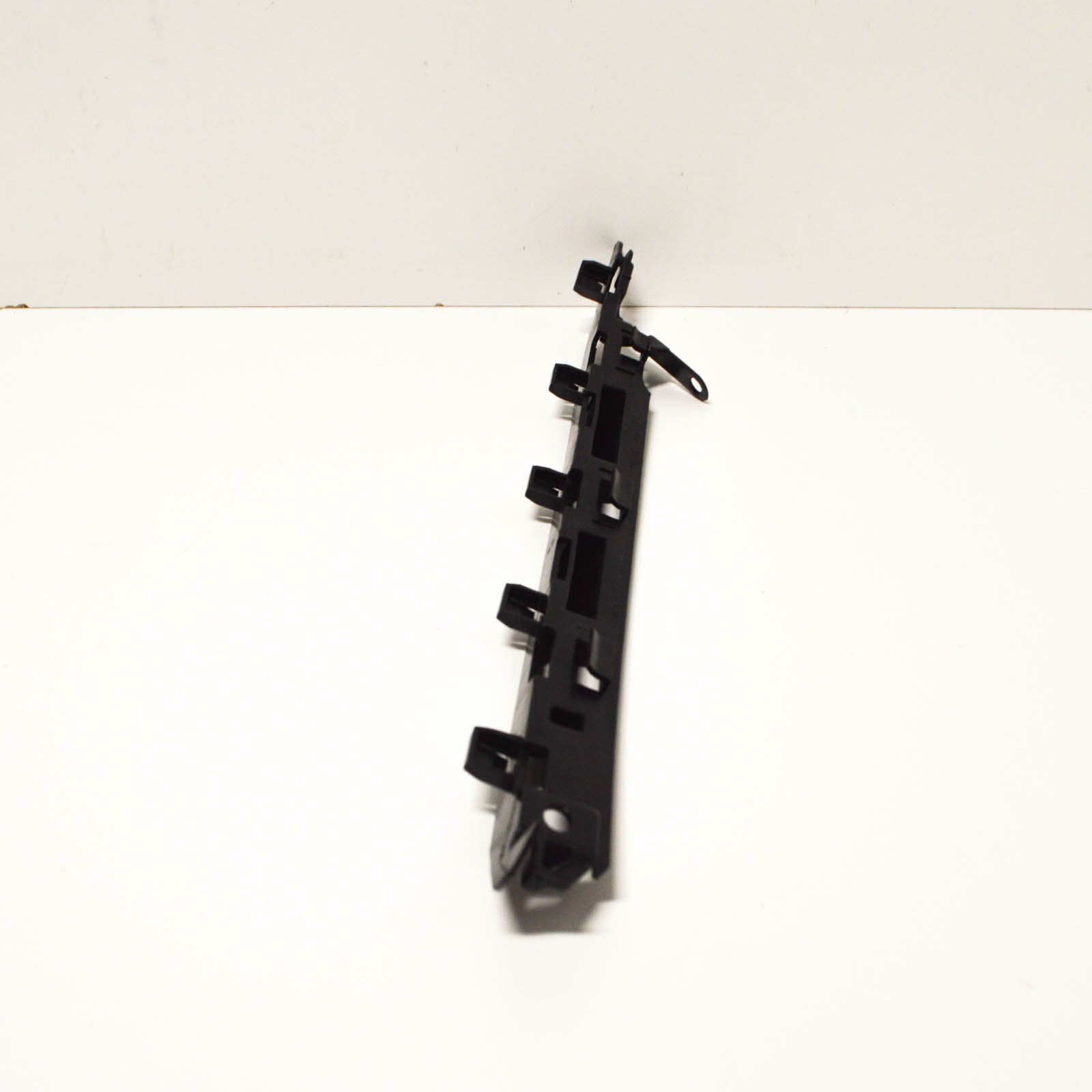 new bmw z4 e85 rear bumper left side support bracket 51127016077 original