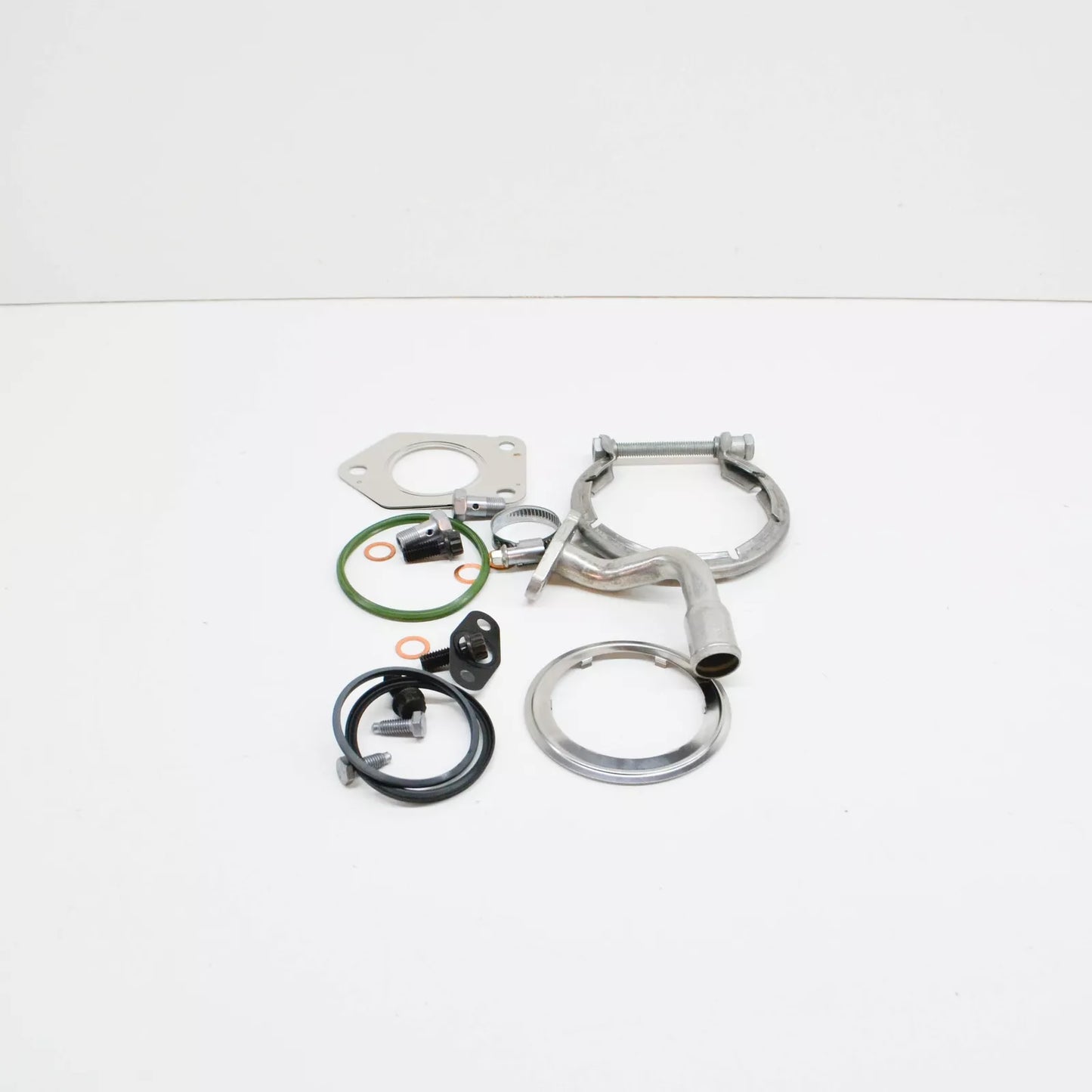 NEW BMW 3 E90 TURBOCHARGER INSTALLATION KIT 11652365501 2365501 ORIGINAL