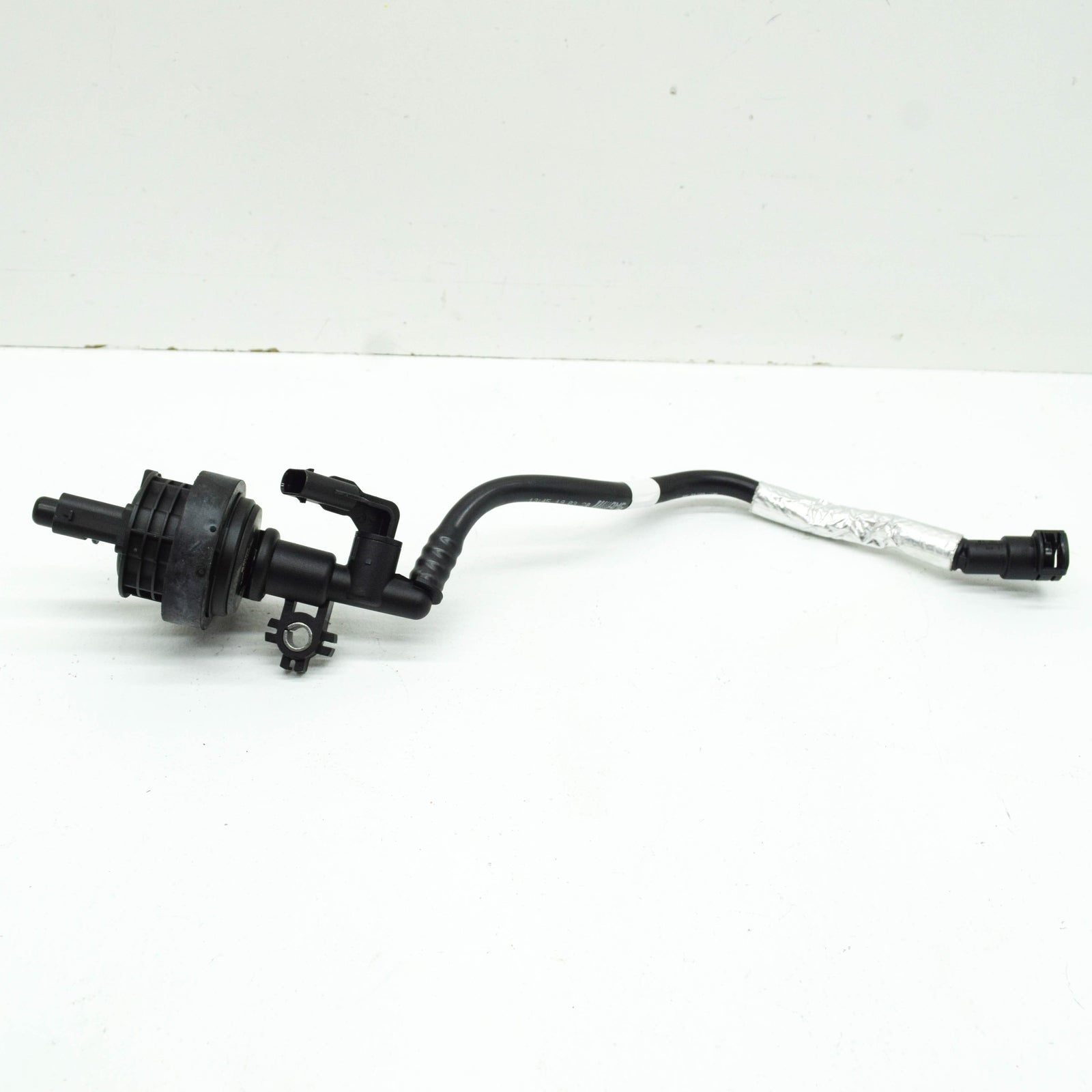 new mercedes-benz a w177 right purge valve line a1770104905 original