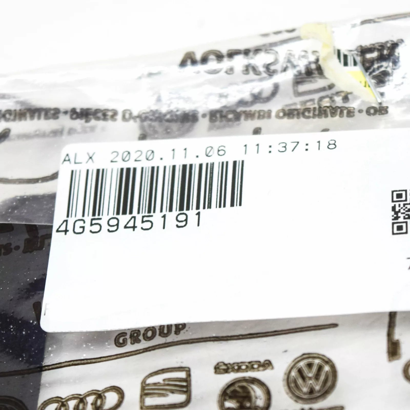 NEW AUDI A6 C7 REAR LEFT INNER TAIL LIGHT SEAL 4G5945191