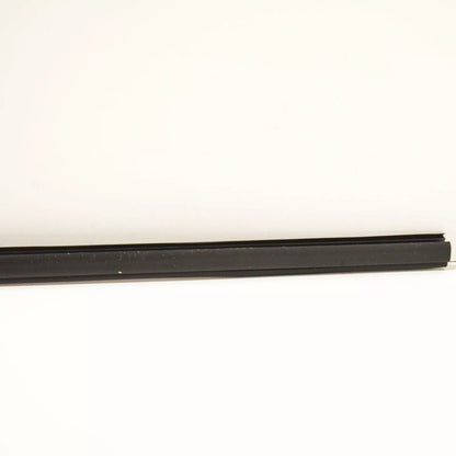 NEW BMW X5 E53 FRONT UPPER WINDSHIELD MOULDING TRIM SEAL 51317182004