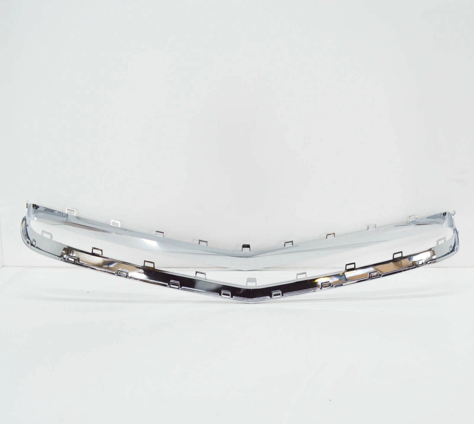 NEW MB CLS C218 FRONT BUMPER RADIATOR GRILLE TRIM A2188850174