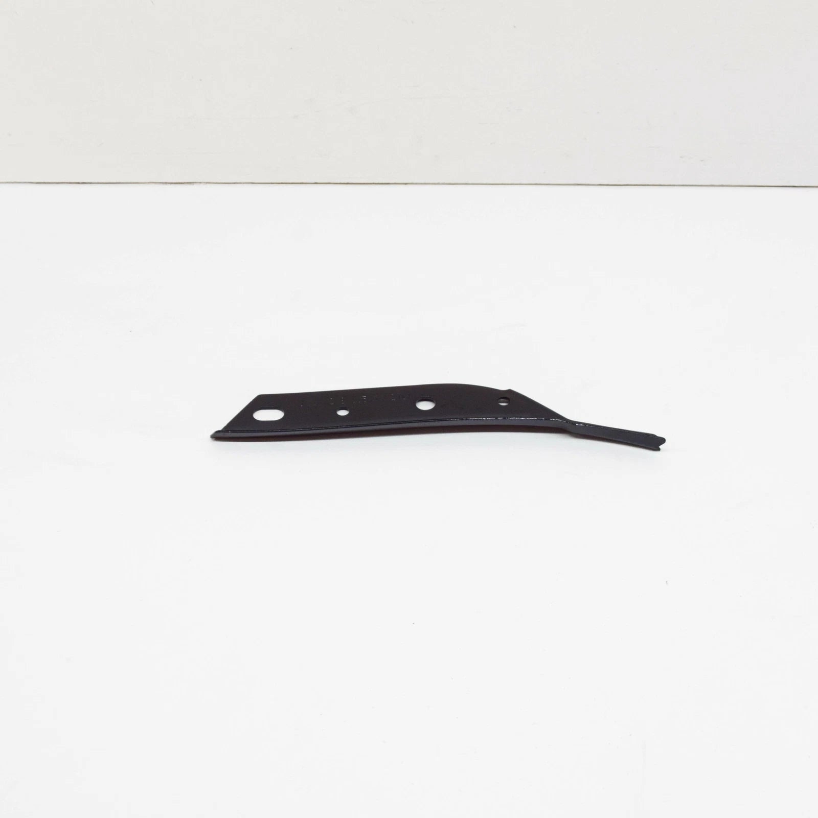 NEW MERCEDES-BENZ CLS C218 FRONT BUMPER LEFT MOUNTING RAIL A2188851121 ORIGINAL