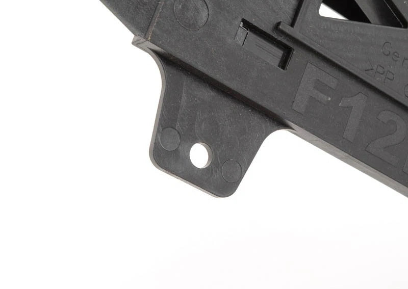 NEW BMW 6 F06 F12 F13 RIGHT HEADLIGHT SUPPORT BRACKET 7211520