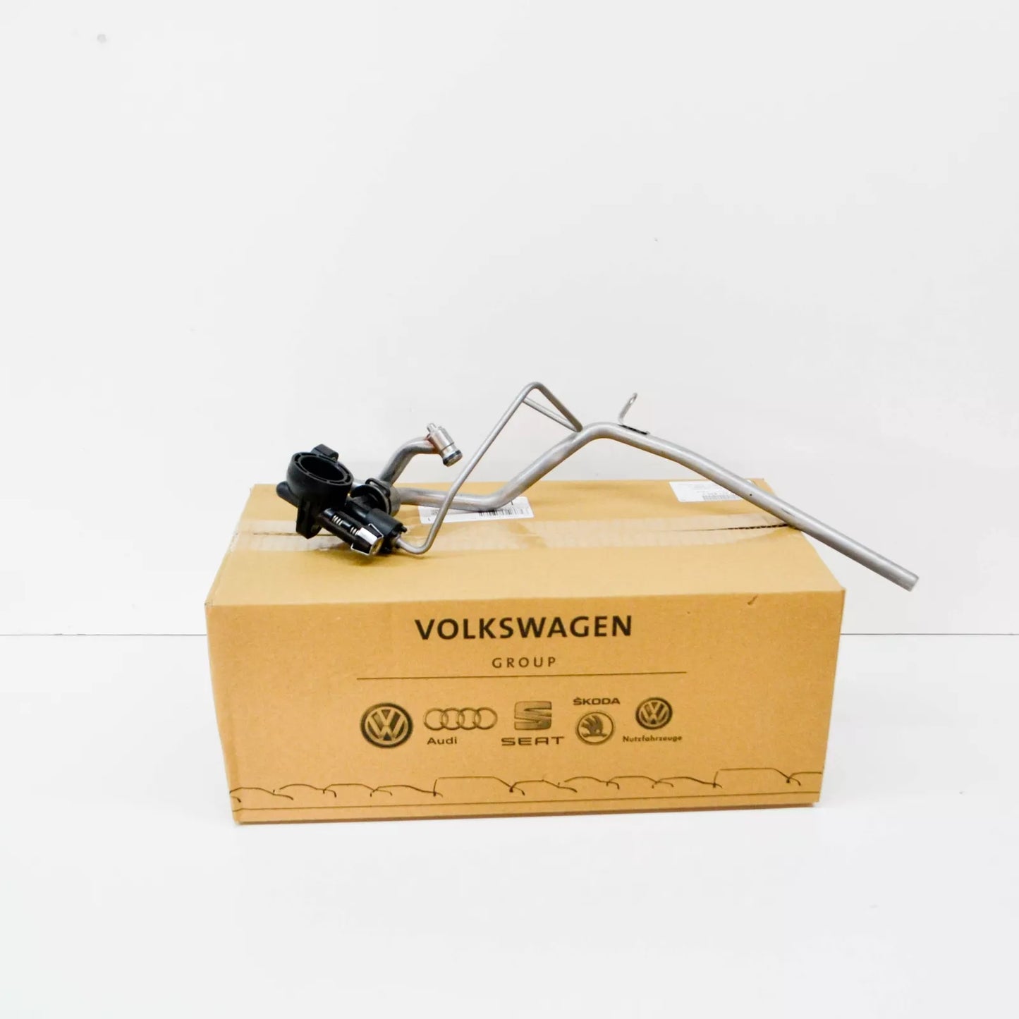 NEW AUDI A5 SPORTBACK 8T ENGINE VALVE UNIT 0AW301520J