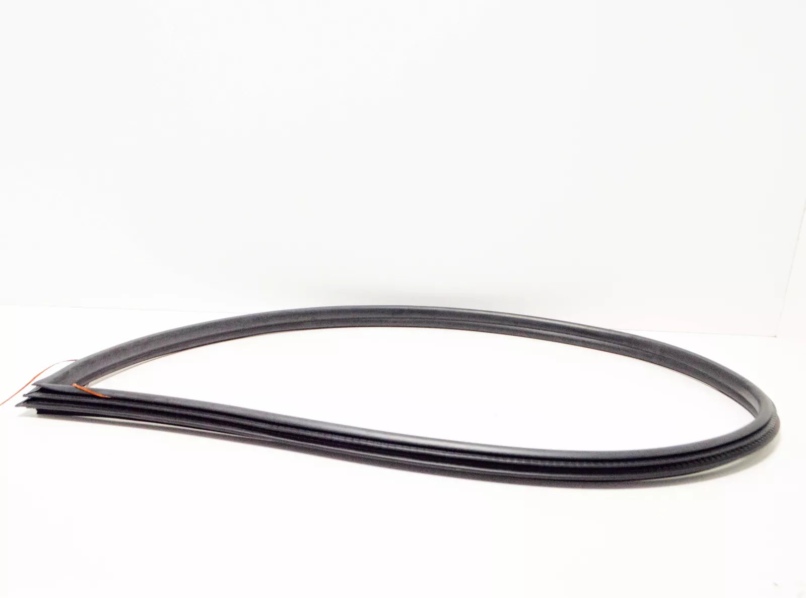 NEW BMW 3 COMPACT E46 REAR SIDE WINDOW SEAL 51727047349 7047349 ORIGINAL