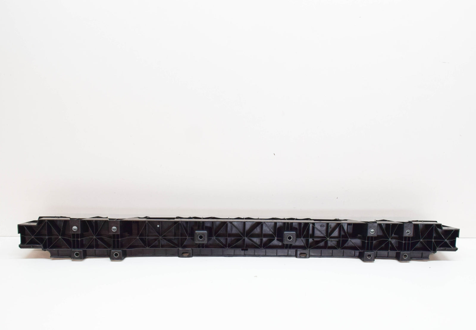 new vw crafter furgon sy rear bumper middle bracket mount 7c0807305d original