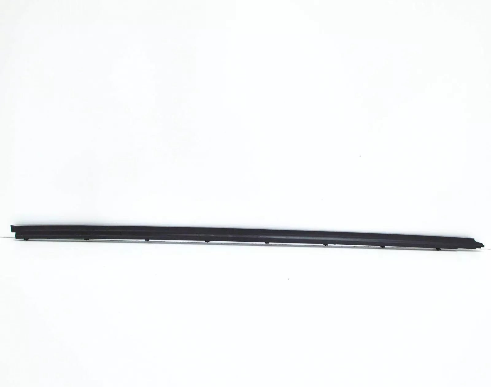 NEW MERCEDES-BENZ E COUPE C238 FRONT RIGHT DOOR SEAL A2387276200 ORIGINAL