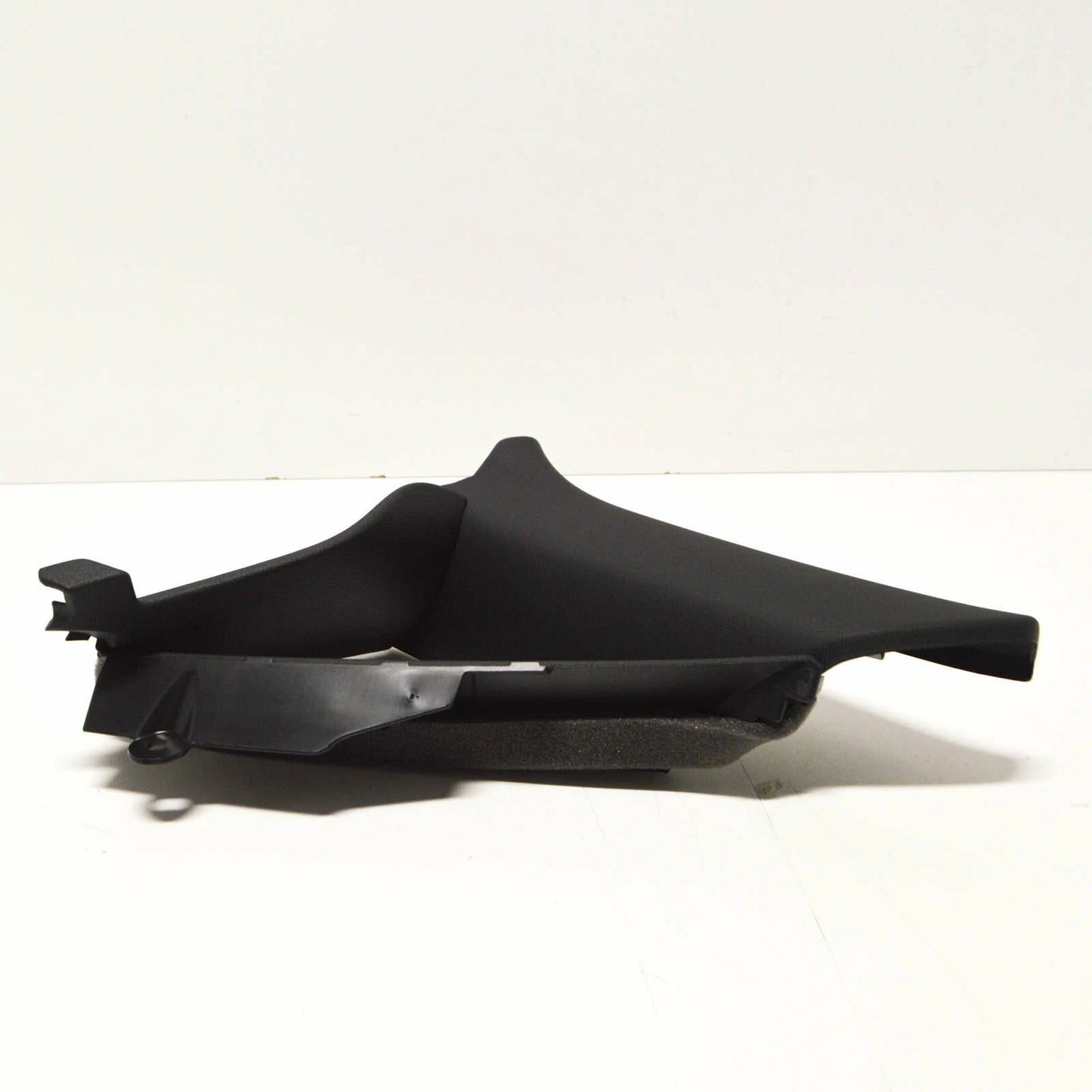 NEW AUDI A3 8V RIGHT INTERIOR QUARTER PANEL TRIM 8V5867288B4PK