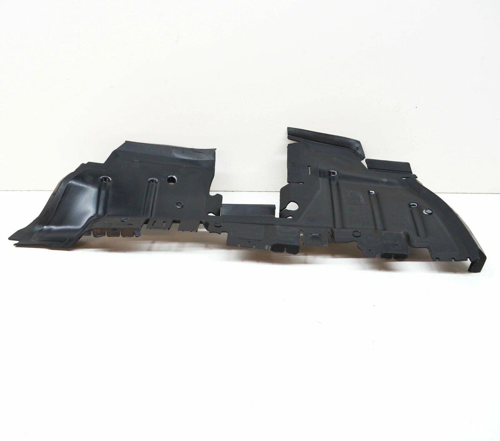 NEW AUDI A8 4H FRONT RIGHT RADIATOR SUPPORT BAFFLE 4H0121284K ORIGINAL