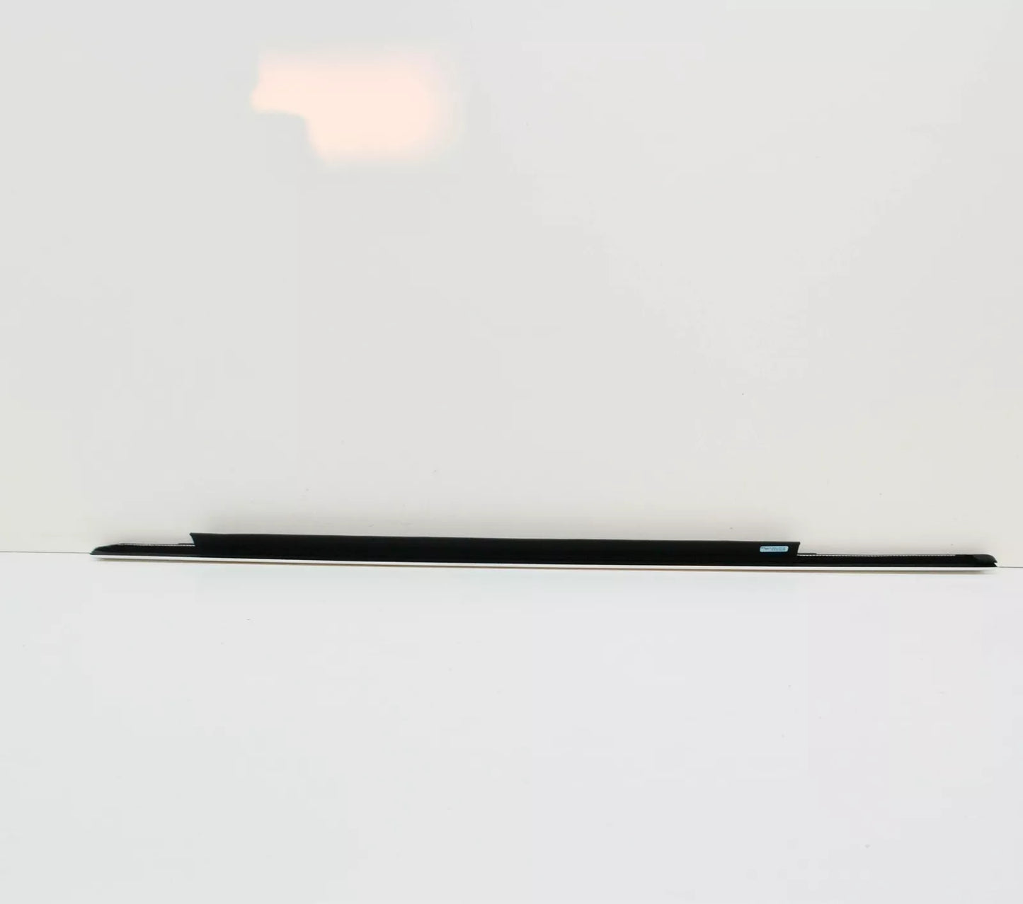 NEW AUDI A8 D4 REAR RIGHT DOOR WINDOW SLOT SEAL 4H0853764D2ZZ