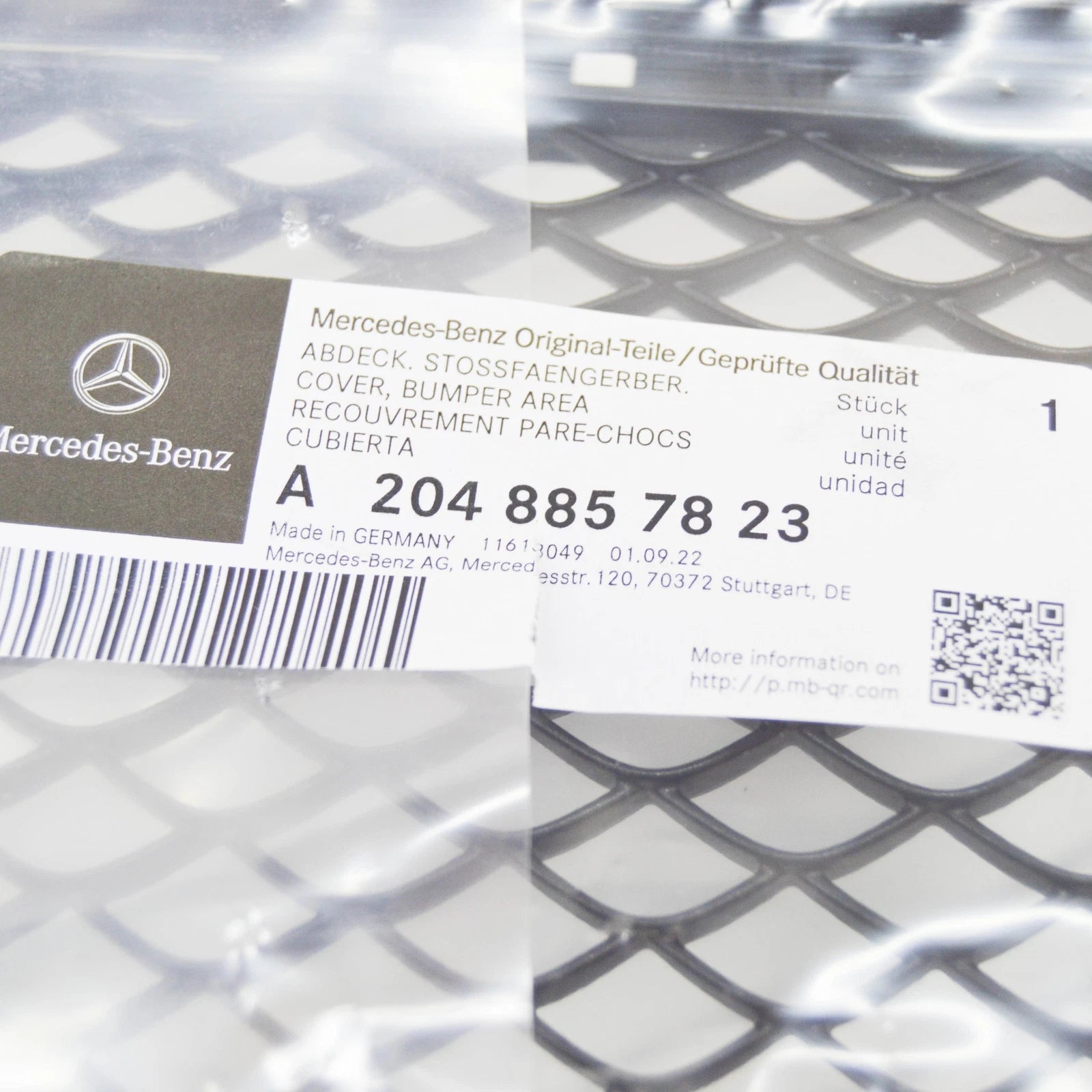 NEW MERCEDES-BENZ GLK-CLASS X204 FRONT BUMPER LOWER GRILLE A2048857823 ORIGINAL