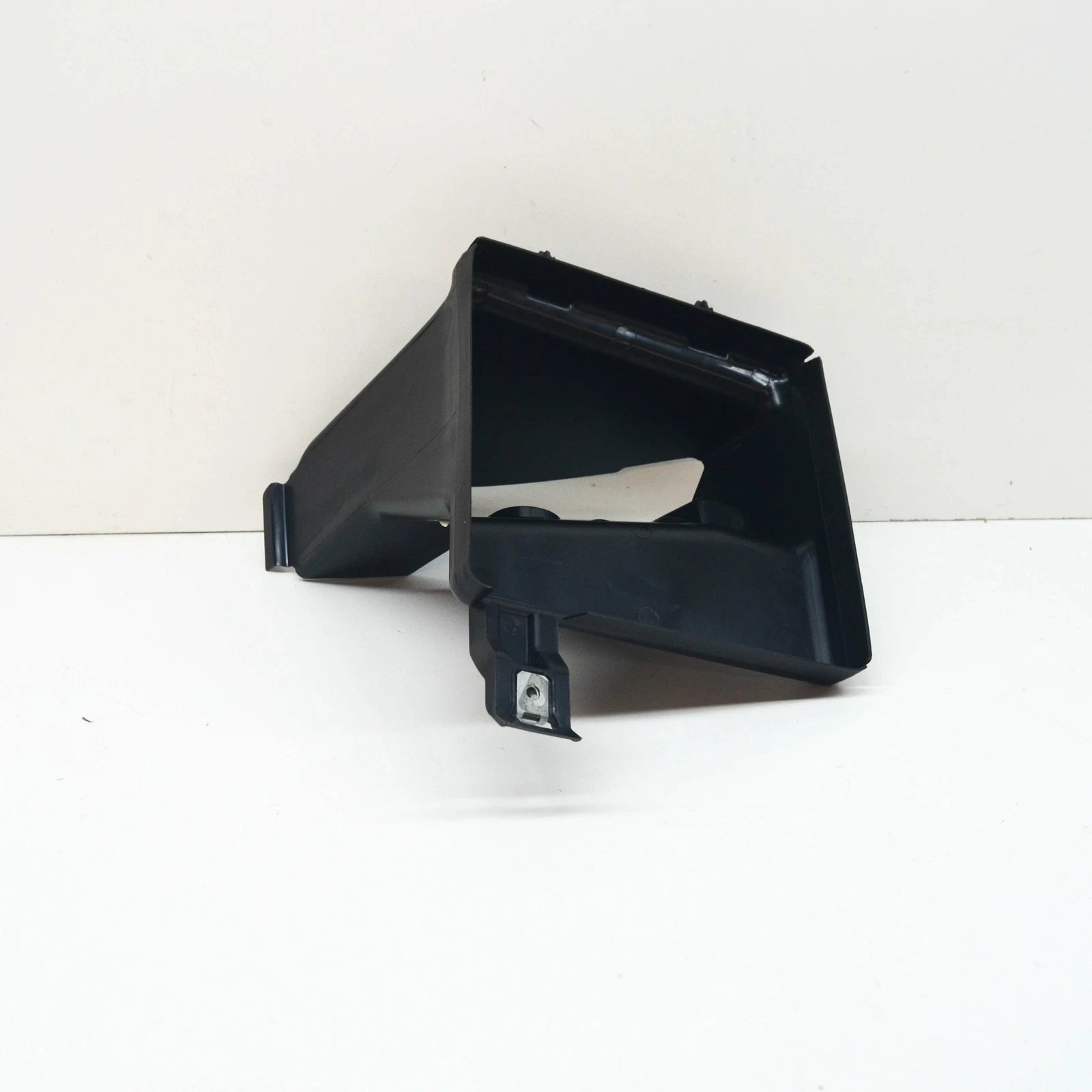 NEW BMW 7 G11 G12 LEFT EXTERIOR RADIATOR AIR DUCT 51747359789 OEM