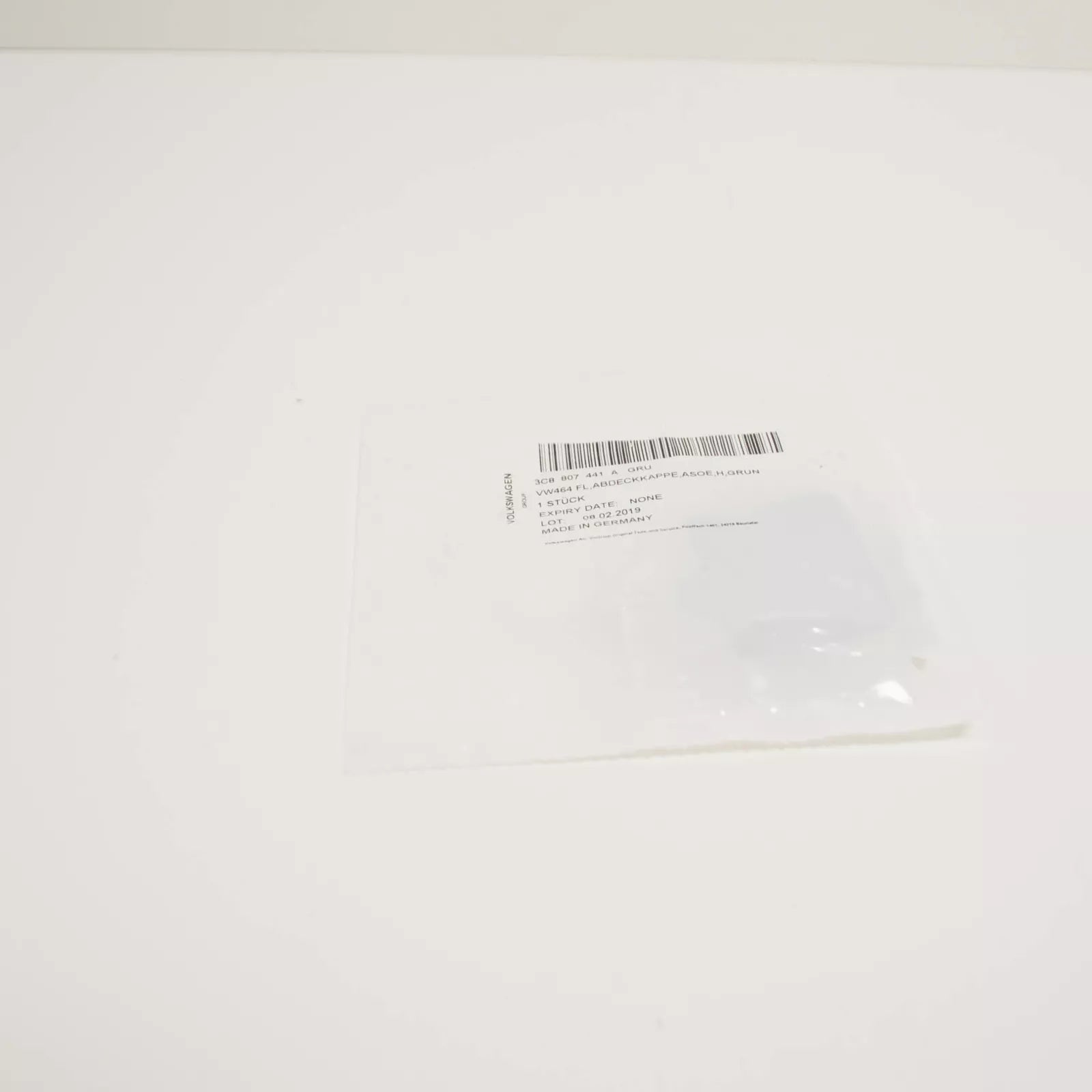 NEW VW PASSAT CC A6 REAR BUMPER RIGHT TOW HOOK EYE COVER 3C8807441AGRU