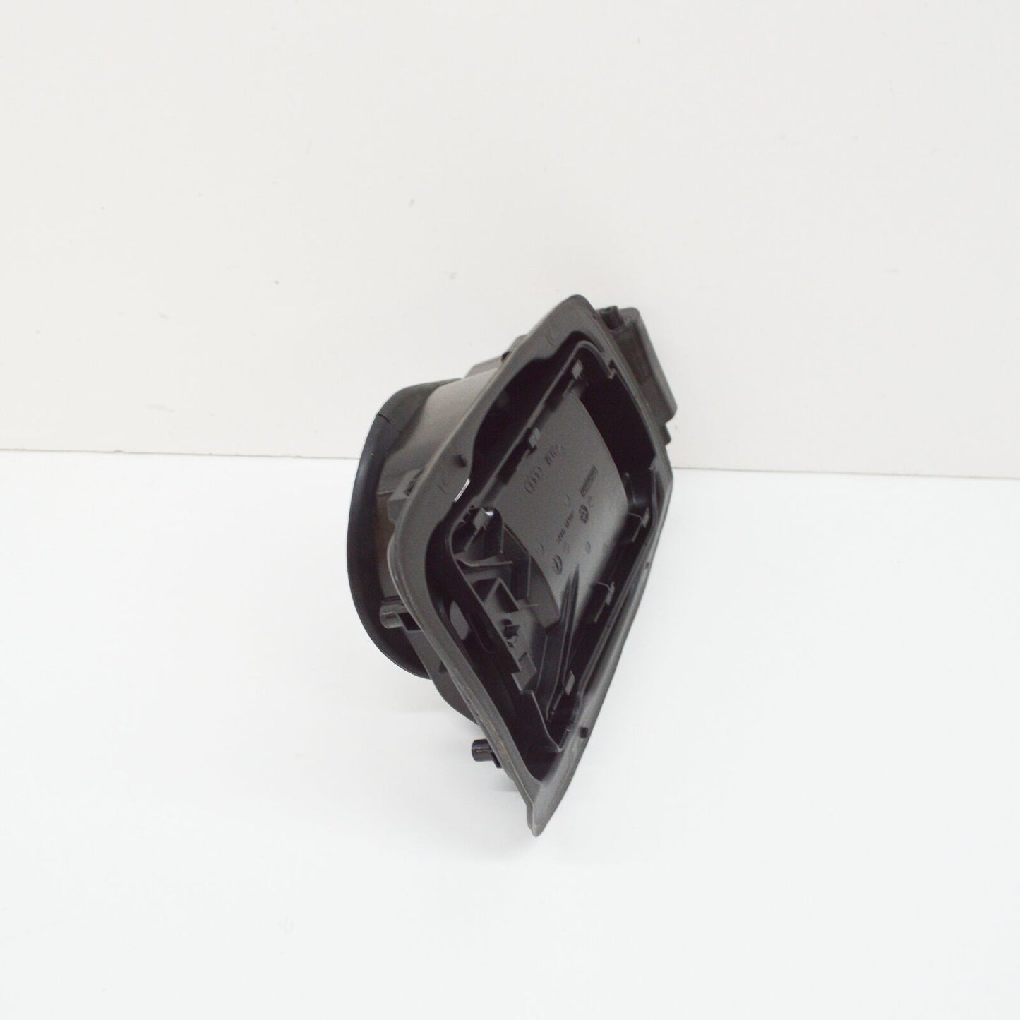 NEW AUDI A7 SPORTBACK 4G FUEL FILLER INSERT 4G8809906H ORIGINAL