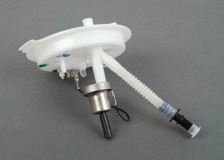 NEW AUDI Q7 4L RIGHT UPPER FUEL PRESSURE REGULATOR 7L8919679C ORIGINAL