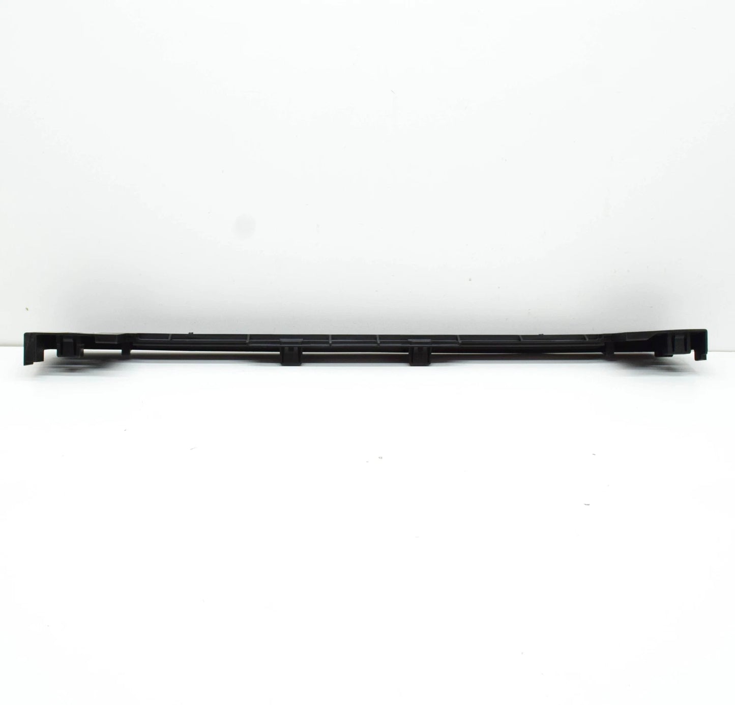 NEW BMW X5 G05 RADIATOR LOWER COVERING 17118589087 1589087 ORIGINAL