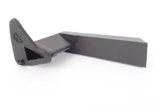 NEW MERCEDES-BENZ C W204 LEFT WATER DRAIN FITTING A2048322325 ORIGINAL