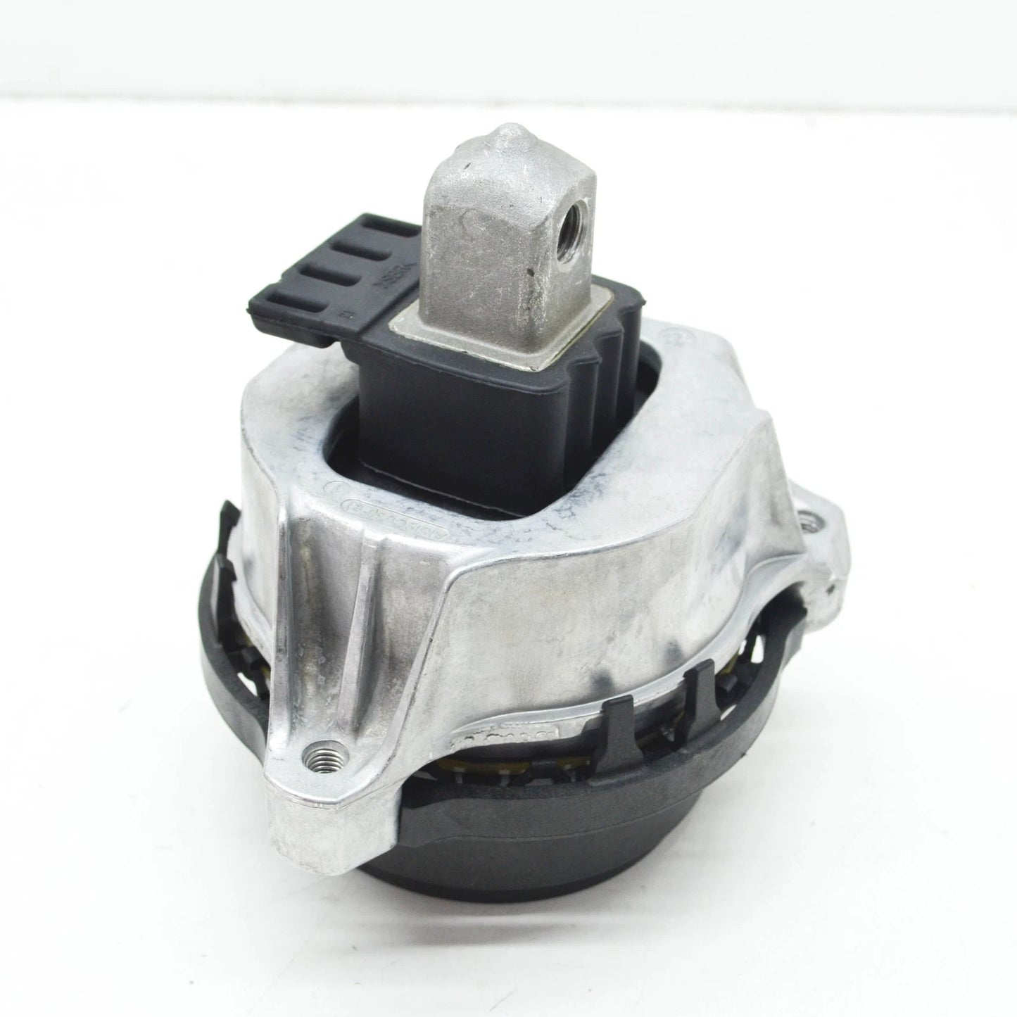 NEW BMW 5 G30 RIGHT SIDE ENGINE MOUNT 22116860472 ORIGINAL