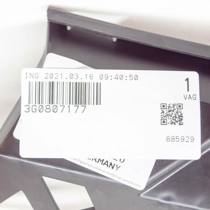 NEW VOLKSWAGEN PASSAT B8 FRONT BUMPER LEFT GUIDE PIECE 3G0807177 ORIGINAL