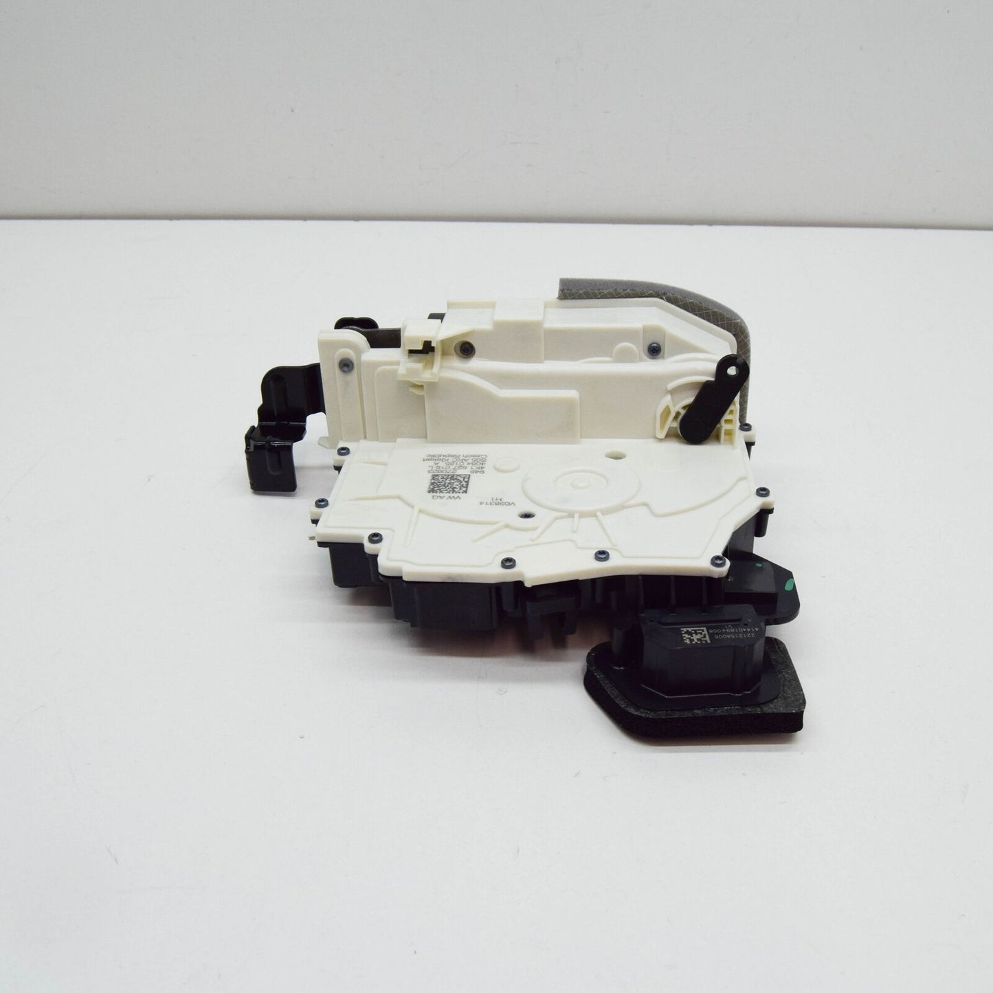 new audi a6 c8 front right door lock lhd 4k1837016l original
