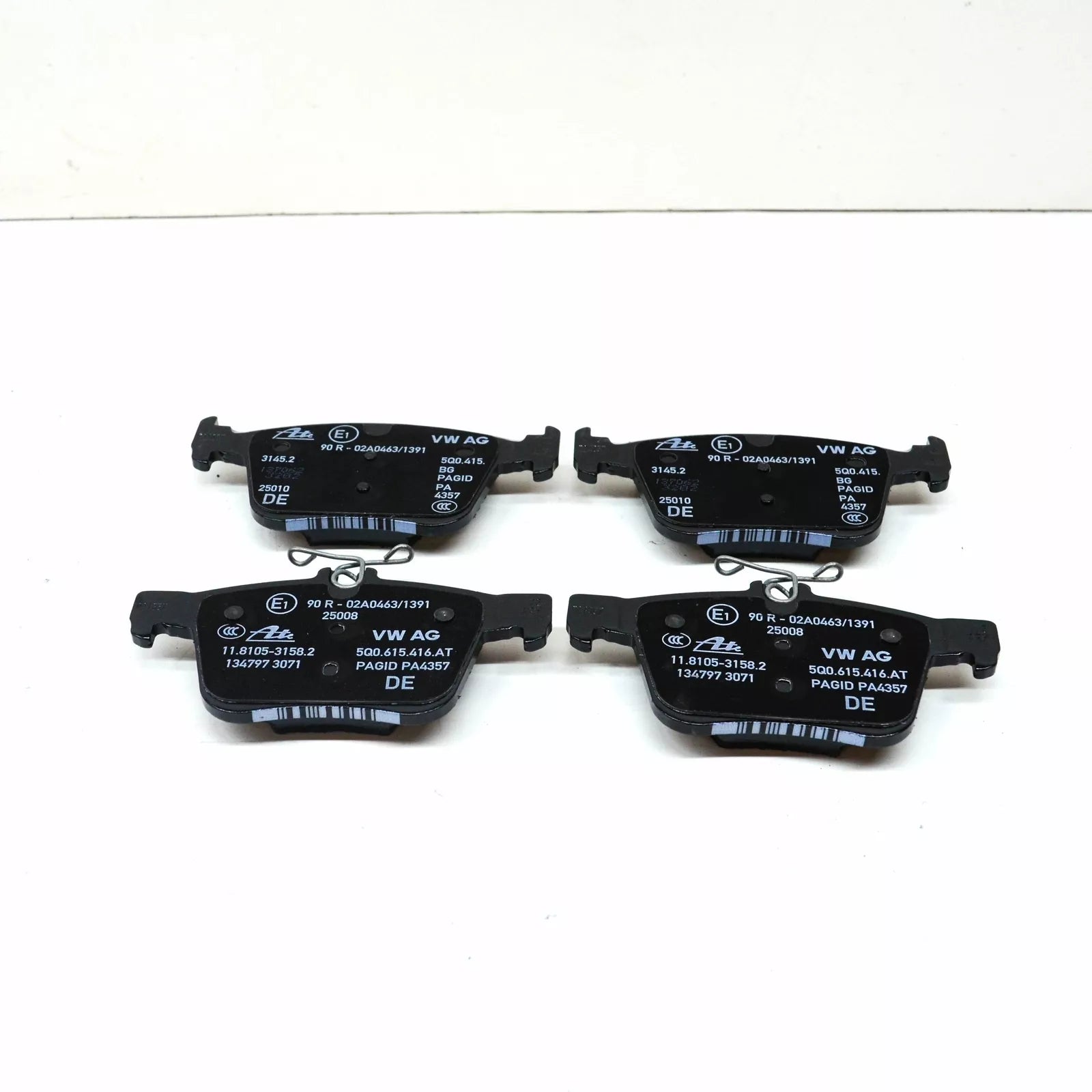 NEW VOLKSWAGEN GOLF MK7 5G REAR BRAKE PADS SET 5Q0698451AD