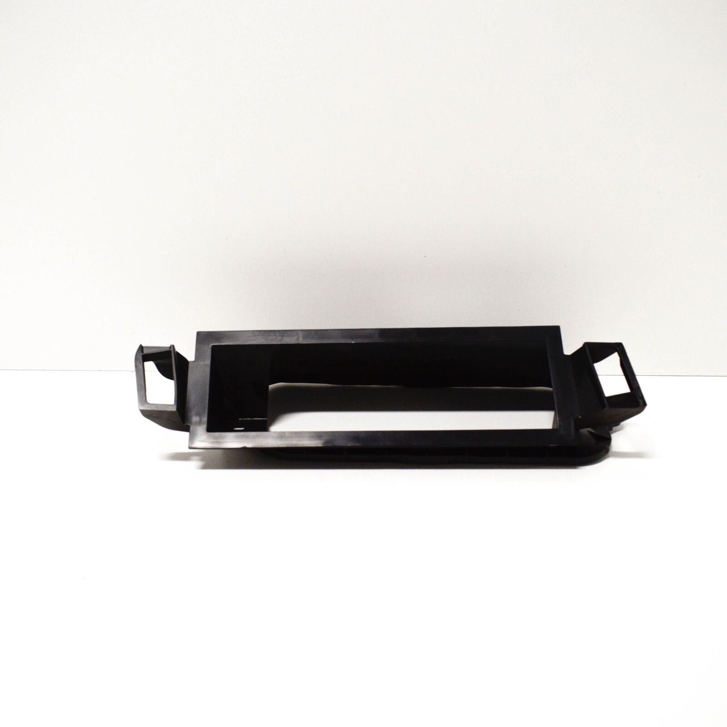 NEW MERCEDES BENZ C W205 AIR DUCT LHD A2058300044 ORIGINAL