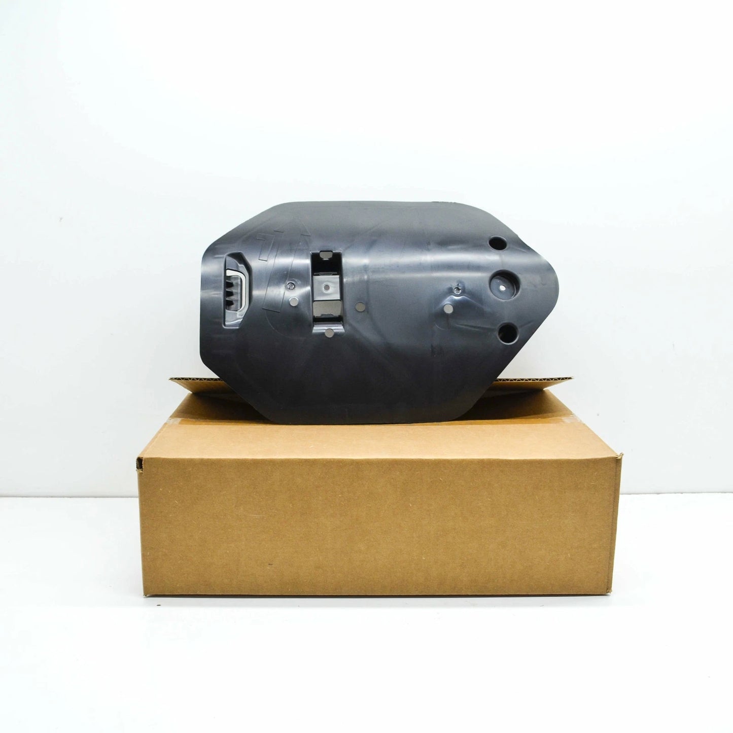 NEW BMW X5 G05 AERO REAR LEFT CONTROL ARM COVER PANEL 33306877043 ORIGINAL