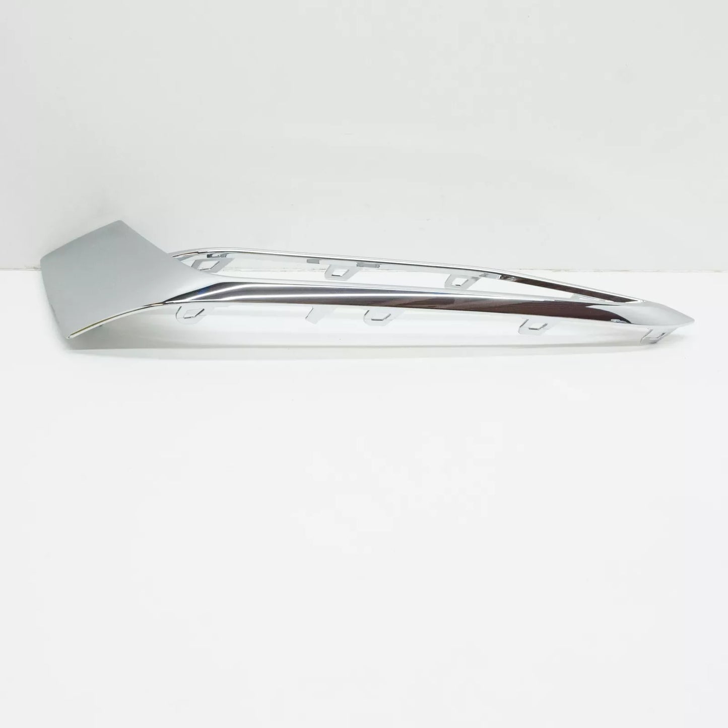 NEW BMW 5 G30 FRONT BUMPER TRIM LEFT 51117385283 ORIGINAL