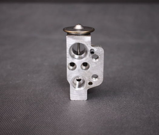 new vw cc 35 air conditioning expansion valve 1k0816679 original