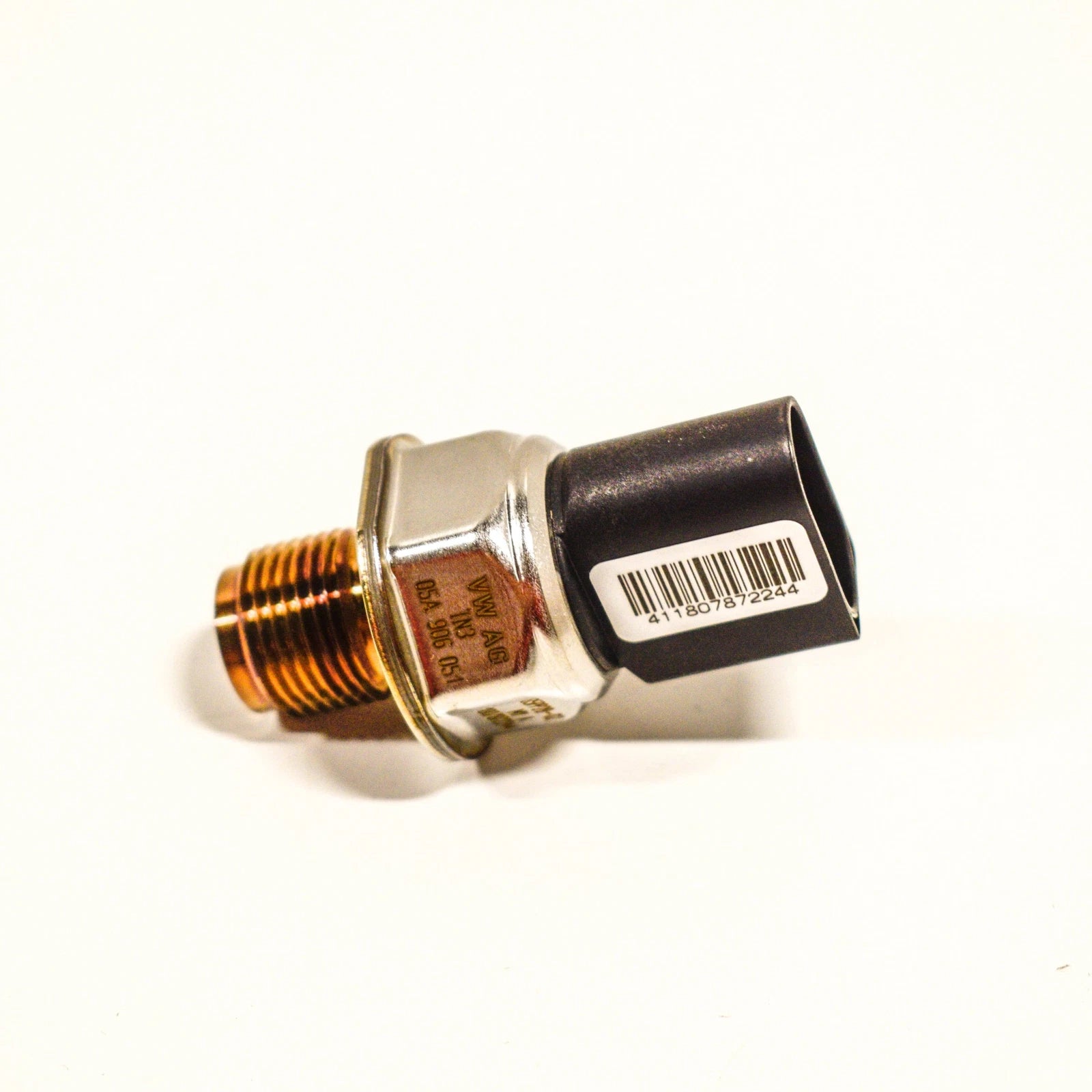 NEW AUDI Q7 4L FUEL RAIL PRESSURE SENSOR 05A906051 2015