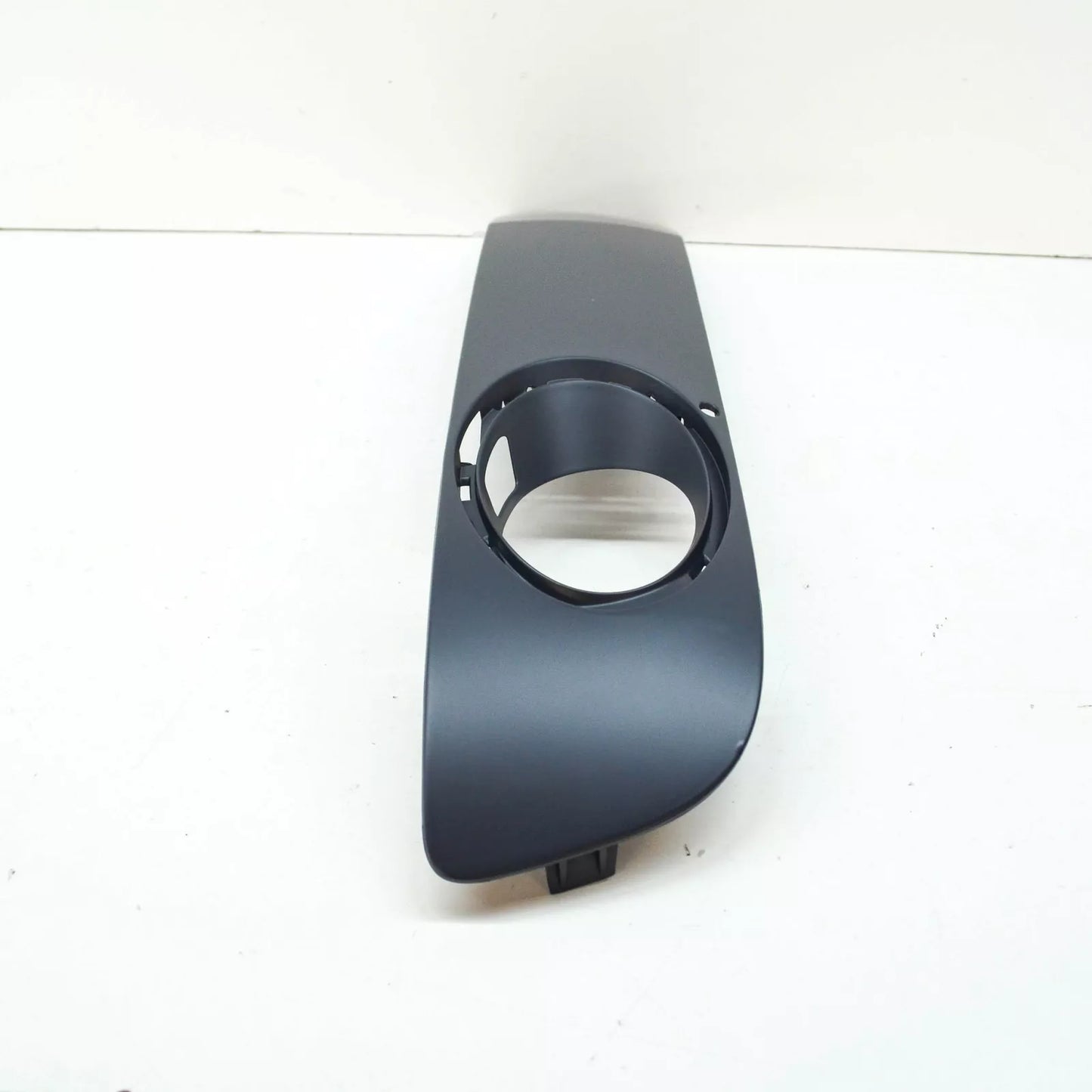 NEW VW TRANSPORTER T5 FRONT RIGHT BUMPER LOWER GRILLE 7E5807490EGRU