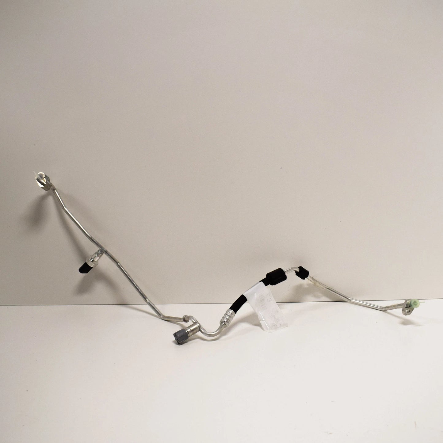 NEW VOLKSWAGEN TIGUAN MK2 A/C FRONT PIPE LINE 5QF816741C ORIGINAL