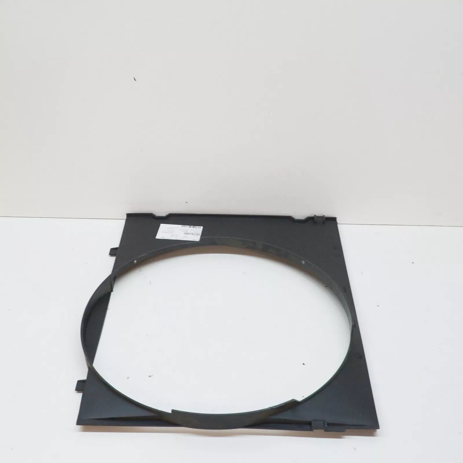 NEW BMW E30 CABRIO COUPE SEDAN RADIATOR FAN SHROUD 1177201 17111177201 ORIGINAL