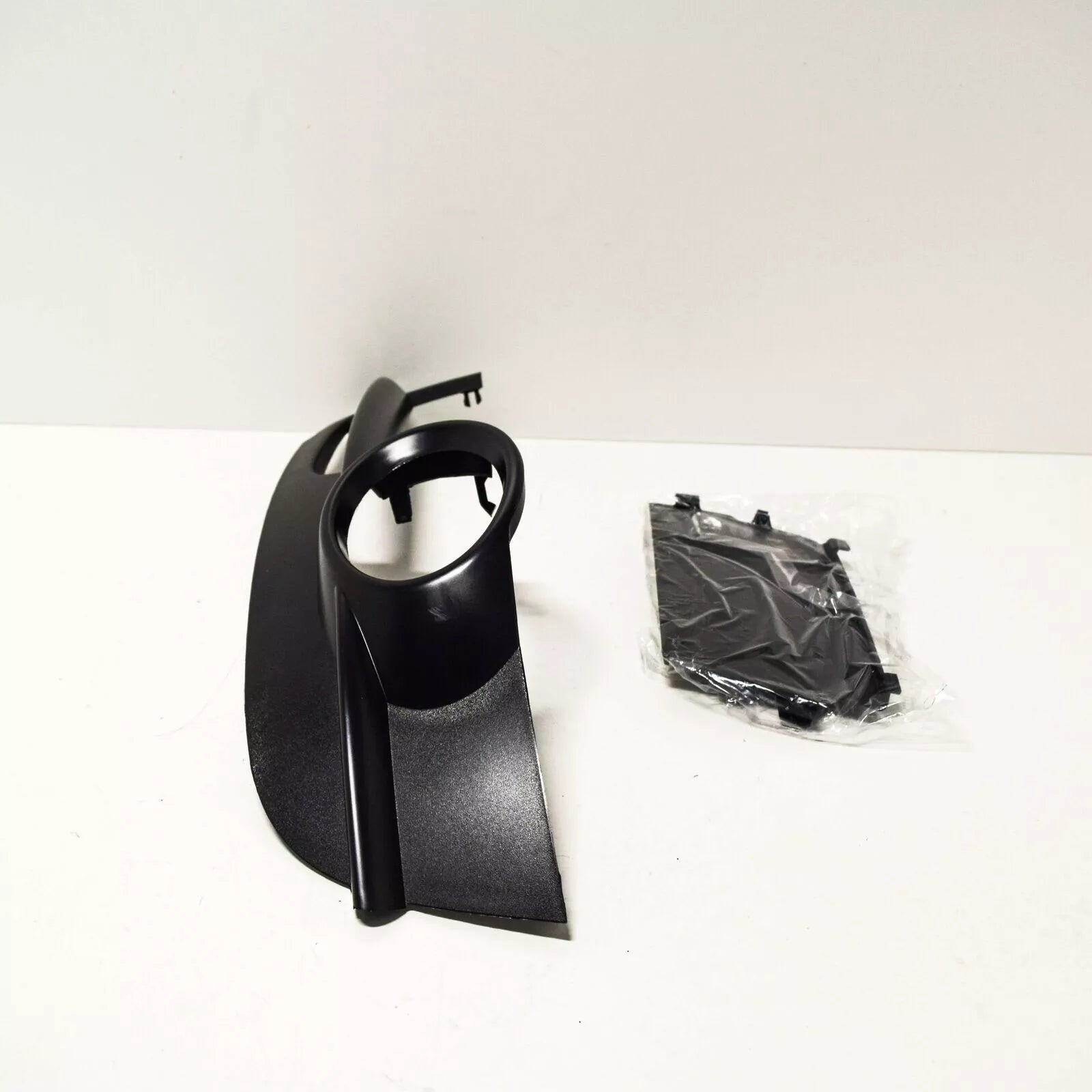 NEW AUDI A6 C6 LEFT FOG LIGHT GRILLE 4F0807681J01C 2008 ORIGINAL