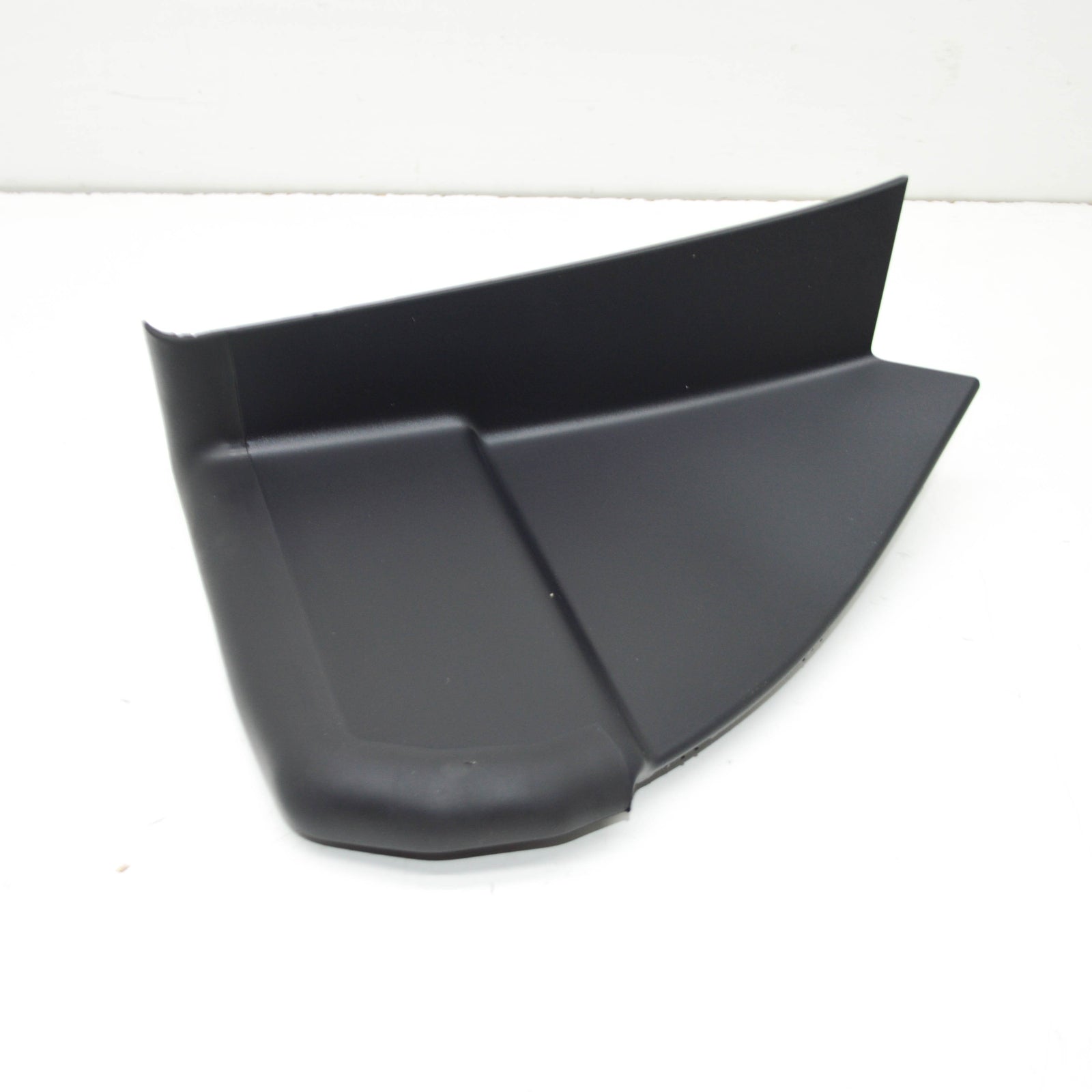 NEW AUDI E-TRON GT REAR LEFT TAILLIGHT TRIM 4J3945253 ORIGINAL