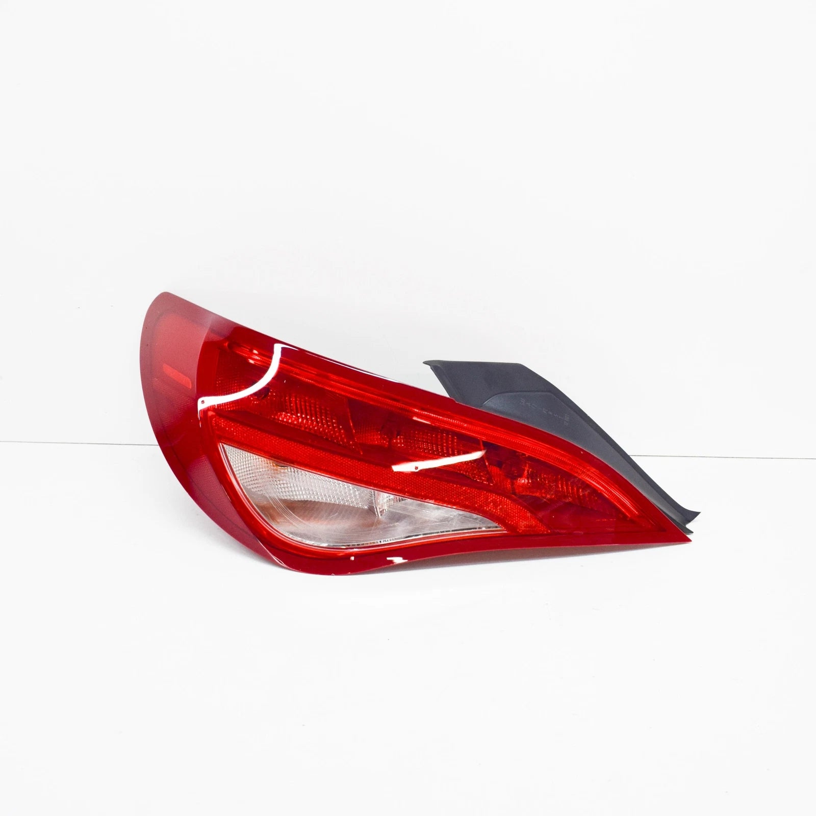NEW MERCEDES-BENZ CLA COUPE C117 REAR LEFT TAILLIGHT A1179061900 ORIGINAL