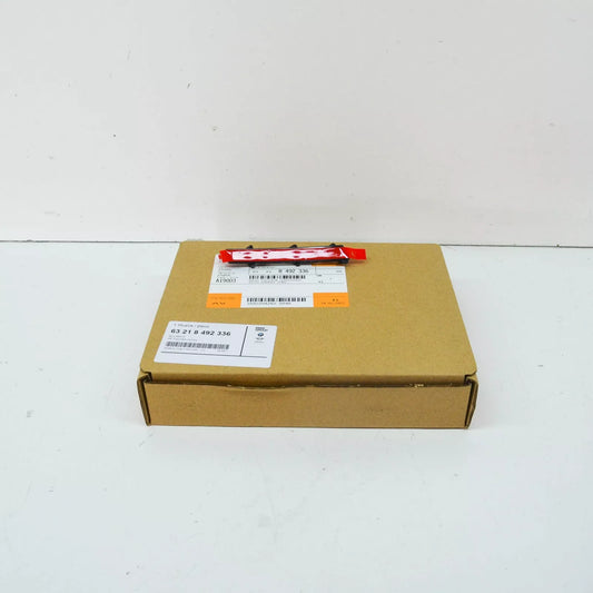 NEW BMW 7 G11 G12 REAR RIGHT TAILLIGHT FINISHER BRACKET 63218492336 ORIGINAL